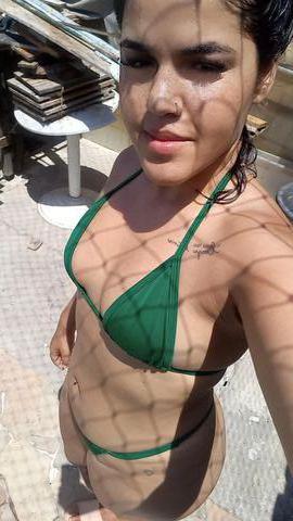 Ninfetinha gostosa pra você, sou branquinha com os cabelos pretos, peitinho pequeno, da banda grande, venha se deliciar e ser feliz comigo, estou Te esperando!
Obs: Não faço sexo Anal